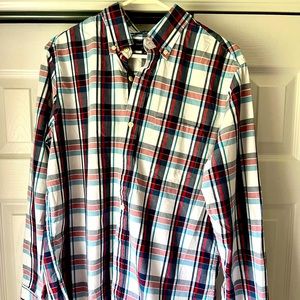 Banana Republic men’s button down shirt - size medium
